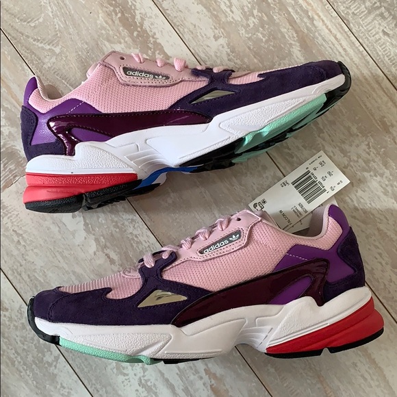 NWT Adidas falcon - Picture 9 of 11